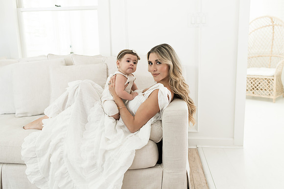 motherhood photographer Miami Maternity and newborn Photographer