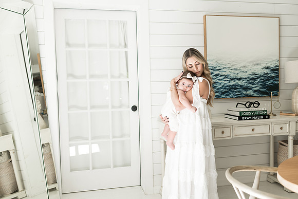 motherhood photographer Miami Maternity and newborn Photographer